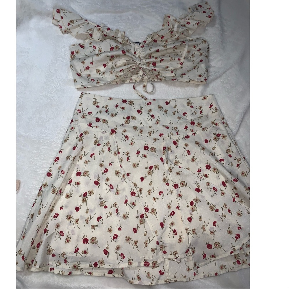 NWOT SHEIN Two piece cropped top with skirt
